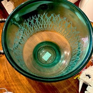 Beautiful blue bowl. Like new